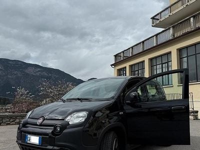 Usata Fiat Panda Cross Cross 69 CV (50 kW) 2024 Nero Utilitaria