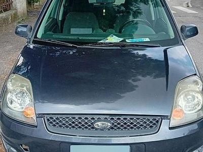 Usado Ford Fiesta 68 HP (50 kW) 2006 Preto Citadino