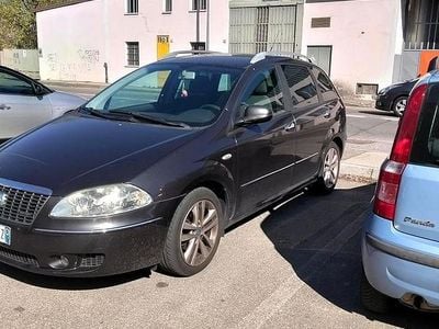 Usata Fiat Croma 150 CV (110 kW) 2007 Marrone Station wagon