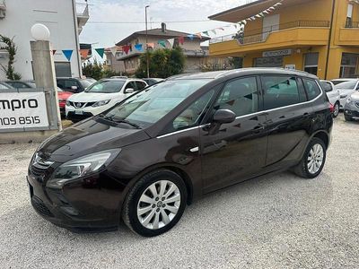 Usata Opel Zafira Tourer Cosmo 150 CV (110 kW) 2014 Marrone Monovolume