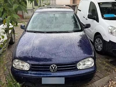 Begagnad VW Golf IV 105 HK (77 kW) 2003 Blå Sedan