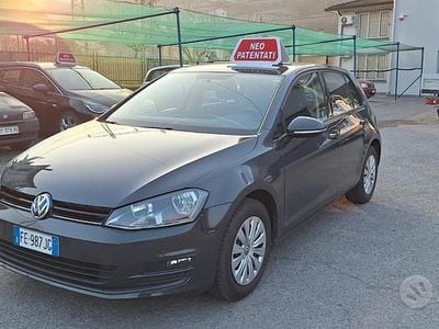 Usata VW Golf VII Trendline 86 CV (63 kW) 2016 Grigio Berlina
