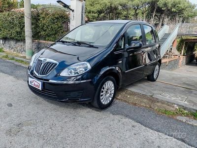 Usata Lancia Musa Gold 77 CV (56 kW) 2012 Marrone Monovolume