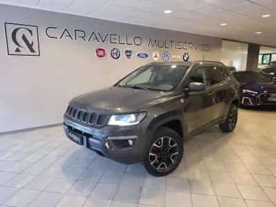 Usata Jeep Compass Trailhawk 170 CV (125 kW) 2018 Grigio SUV