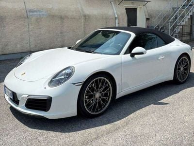 Porsche 911 Carrera Cabriolet