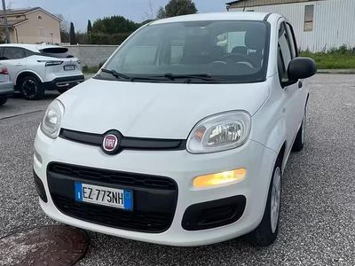 Usata Fiat Panda 70 CV (51 kW) 2015 Utilitaria