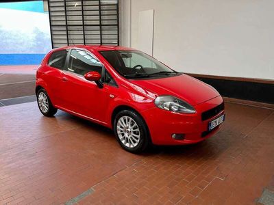 usata Fiat Grande Punto NEOPATENTATI 3p 1.4 Active c/clima 77cv