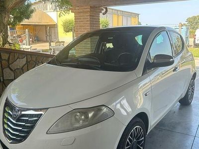 Usata Lancia Ypsilon S 95 CV (69 kW) 2011 Bianco Utilitaria