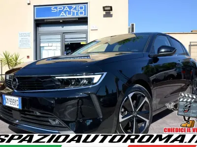 Usata Opel Astra Elegance 131 CV (96 kW) 2023 Nero Utilitaria