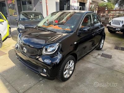 Usata Smart ForFour Passion 71 CV (52 kW) 2016 Nero Utilitaria