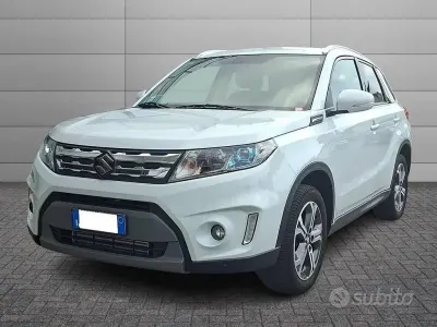 Usata Suzuki Vitara 120 CV (88 kW) 2015 Bianco SUV