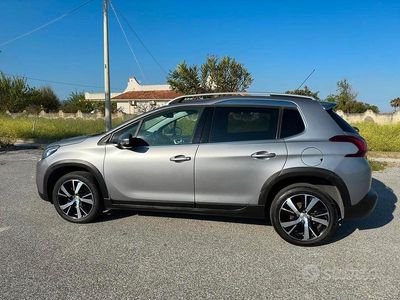 Usata Peugeot 2008 100 CV (73 kW) 2018 Grigio SUV
