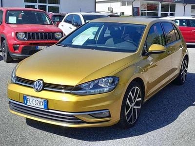 Usata VW Golf VII Highline 116 CV (85 kW) 2017 Oro Berlina