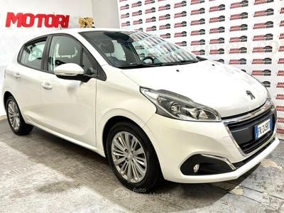 Usata Peugeot 208 Allure 82 CV (60 kW) 2017 Bianco Utilitaria