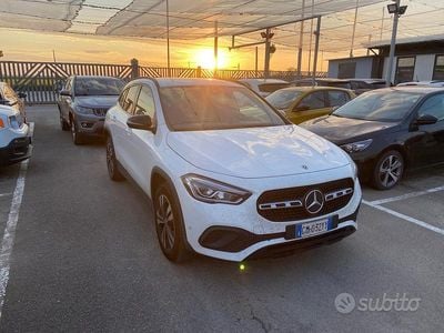Usata Mercedes GLA200 Premium 149 CV (109 kW) 2023 Bianco SUV