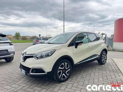 Usata Renault Captur 90 CV (66 kW) 2016 Beige SUV
