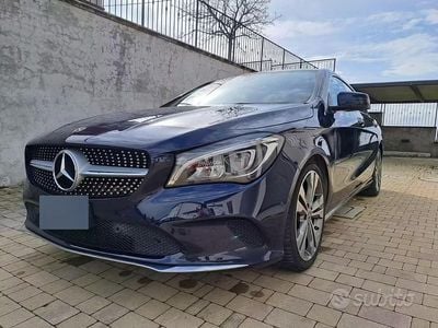 Usata Mercedes CLA200 136 CV (100 kW) 2017 Blu Station wagon