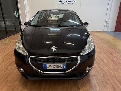Usata Peugeot 208 Access 68 CV (50 kW) 2014 Nero Utilitaria