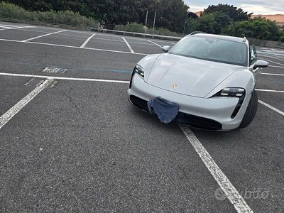 Usata Porsche Taycan 300 kW (408 CV) 2022 Bianco Berlina