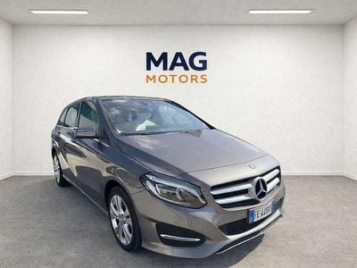 Usata Mercedes B180 Premium 109 CV (80 kW) 2016 Grigio Monovolume