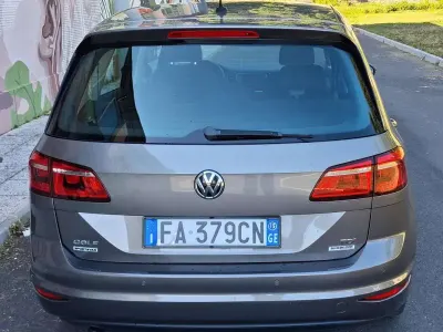 Usata VW Golf Sportsvan Highline 110 CV (80 kW) 2015 Marrone Monovolume