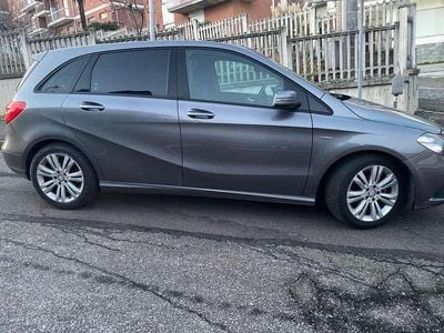 Usata Mercedes B180 122 CV (89 kW) 2012 Monovolume