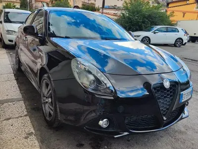 Usata Alfa Romeo Giulietta 109 CV (80 kW) 2014 Nero Utilitaria