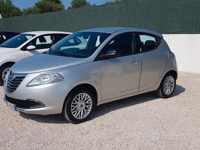 Grigio Usata 2015 Lancia Ypsilon Utilitaria | 6999 € (Buon prezzo)