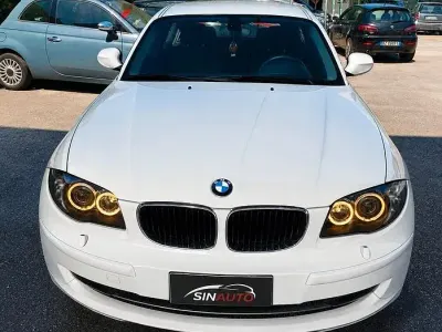 Usata BMW 118 143 CV (105 kW) 2010 Nero Utilitaria