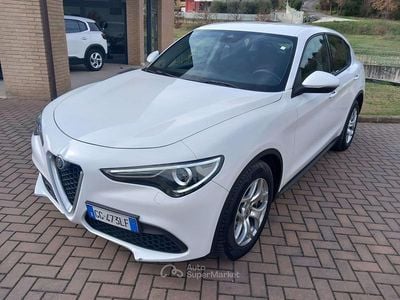 Second-hand Alfa Romeo Stelvio Business 160 CP (117 kW) 2021 Alb SUV
