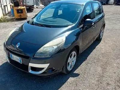 Usata Renault Scénic III 110 CV (80 kW) 2010 Monovolume