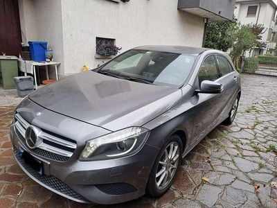 Usata Mercedes A180 109 CV (80 kW) 2015 Berlina