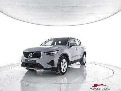 Nuova Volvo XC40 Core 163 CV (119 kW) 2026 Vapour grey SUV