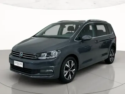 Usata VW Touran Executive 150 CV (110 kW) 2023 Dolphin grey metallizzato Monovolume