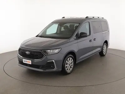 Usata Ford Grand Tourneo Connect Titanium 122 CV (89 kW) 2023 Grigio Monovolume