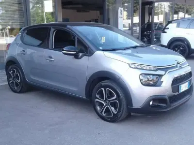 Usata Citroën C3 Shine 102 CV (75 kW) 2022 Grigio Utilitaria