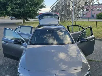 Usata Mercedes A180 Premium 116 CV (85 kW) 2019 Grigio Berlina