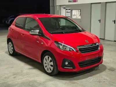 Usata Peugeot 108 Style 71 CV (52 kW) 2019 Rosso Utilitaria