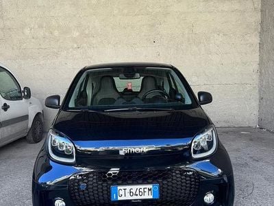 Begagnad Smart ForFour Electric Drive 41 kW (56 HK) 2022 Svart Halvkombi
