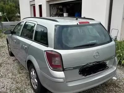 Usata Opel Astra 60 CV (44 kW) 2007 Station wagon