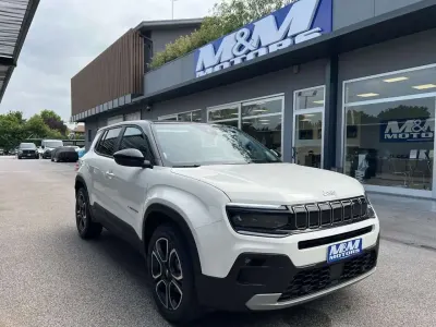 Nuova Jeep Avenger Summit 110 CV (80 kW) 2025 Grigio SUV