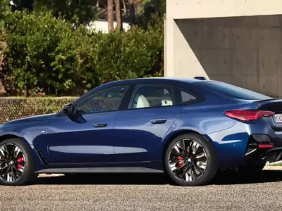 Usata BMW 430 Sport Line 245 CV (180 kW) 2024 Argento Coupé
