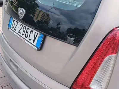 Usata Lancia Musa 90 CV (66 kW) 2009 Monovolume