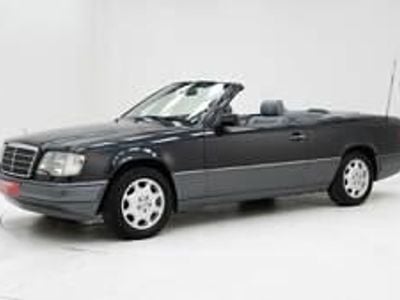 Usata Mercedes E220 150 CV (110 kW) 1994 Altri Cabrio