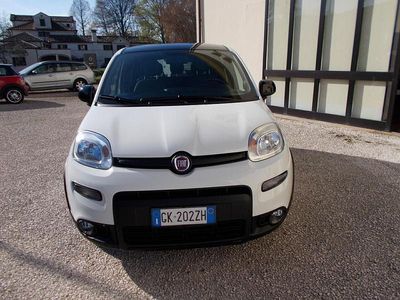 Usata Fiat Panda Sport 70 CV (51 kW) 2022 Bianco Utilitaria