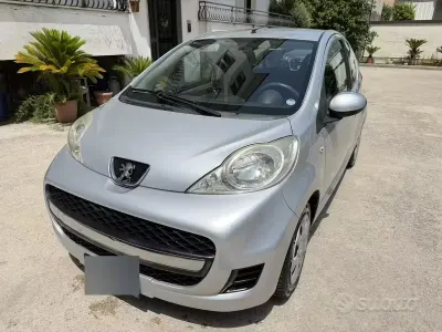 Usata Peugeot 107 68 CV (50 kW) 2010 Utilitaria