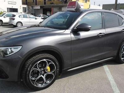 Usata Alfa Romeo Stelvio Lusso 209 CV (153 kW) 2019 Grigio SUV
