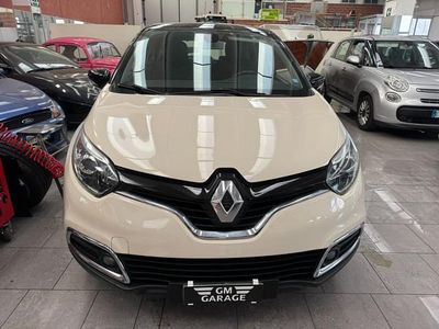Usata Renault Captur 90 CV (66 kW) 2014 Beige SUV