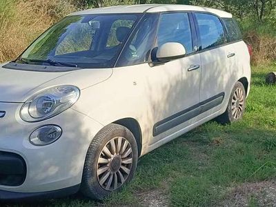 Usata Fiat 500L Living 84 CV (61 kW) 2014 Bianco Monovolume