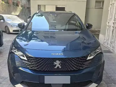 Usata Peugeot 5008 GT 131 CV (96 kW) 2023 Bluazzurro SUV